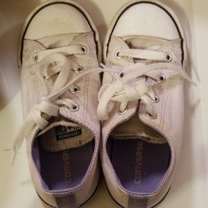 Toddler girls lavender Converse, size 10